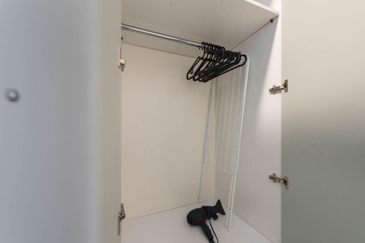 Private Studio In The Centre ヴァルナ エクステリア 写真