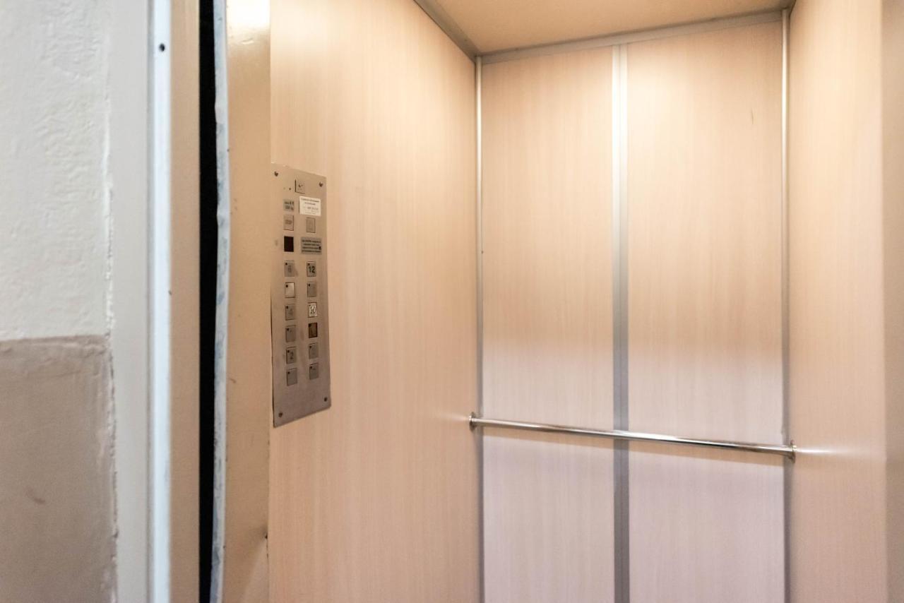 Private Studio In The Centre ヴァルナ エクステリア 写真